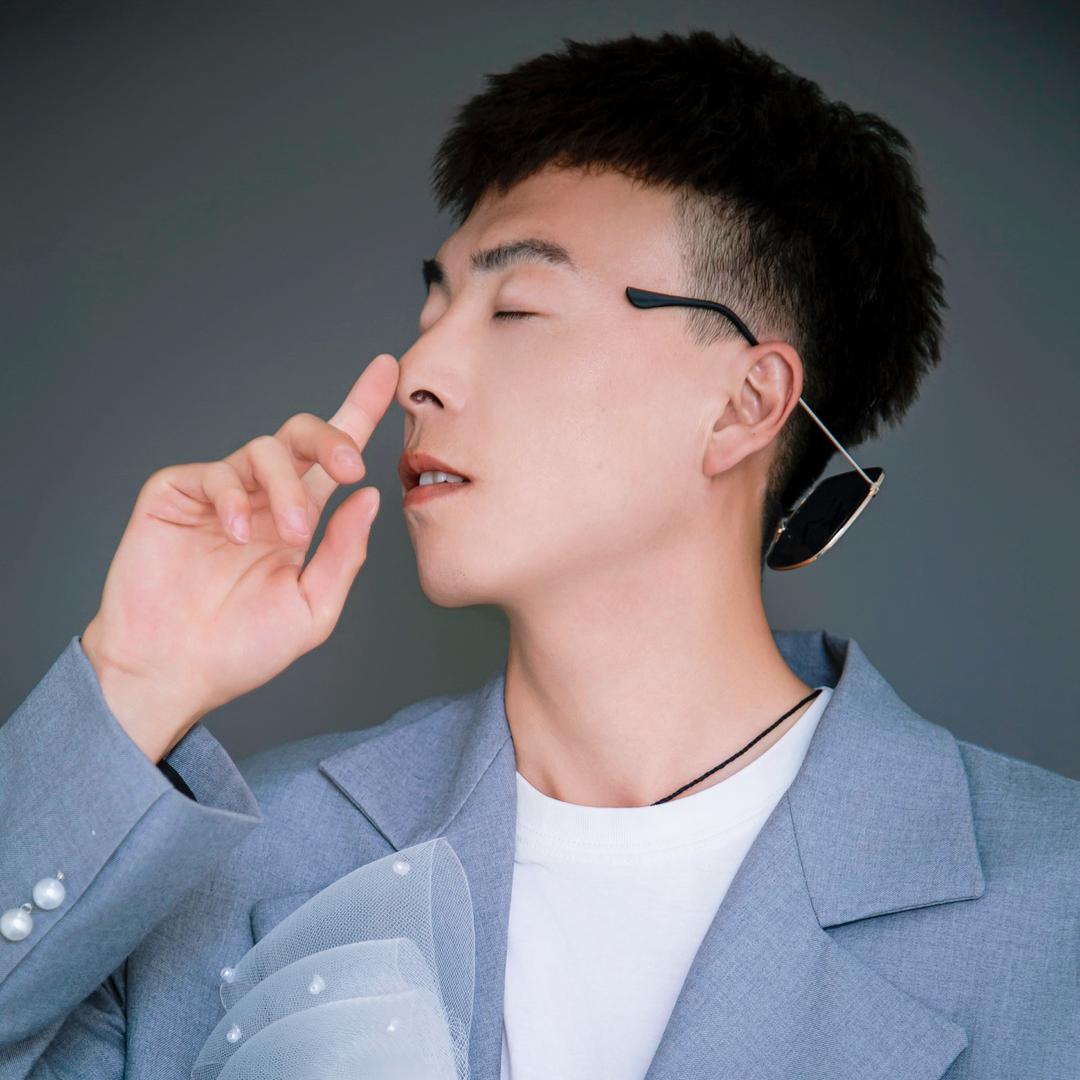 赤峰房产阿飞