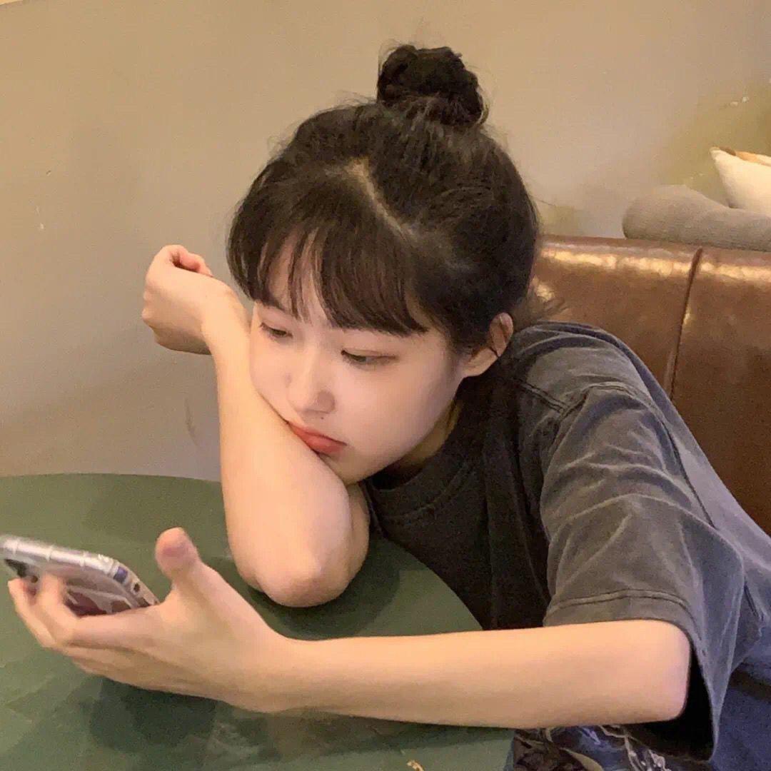 夏目柚子