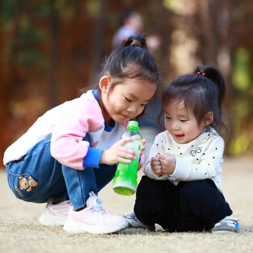 小叶子头像
