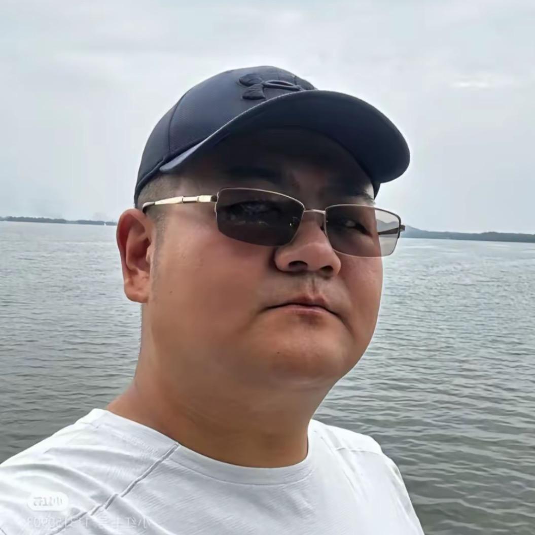 AAA建材批发李总（离过婚带娃懂疼女人）
