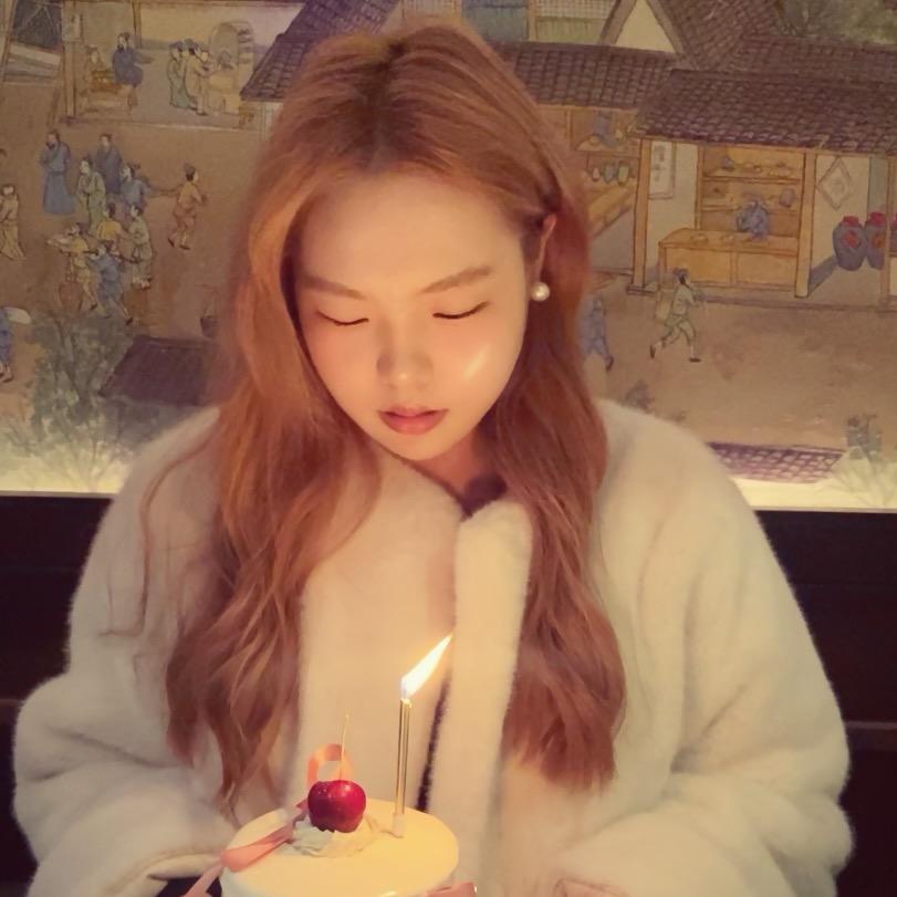 郑大畅.（搓指甲版