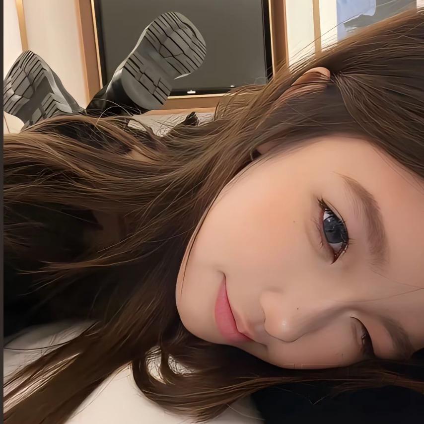 你脸红了