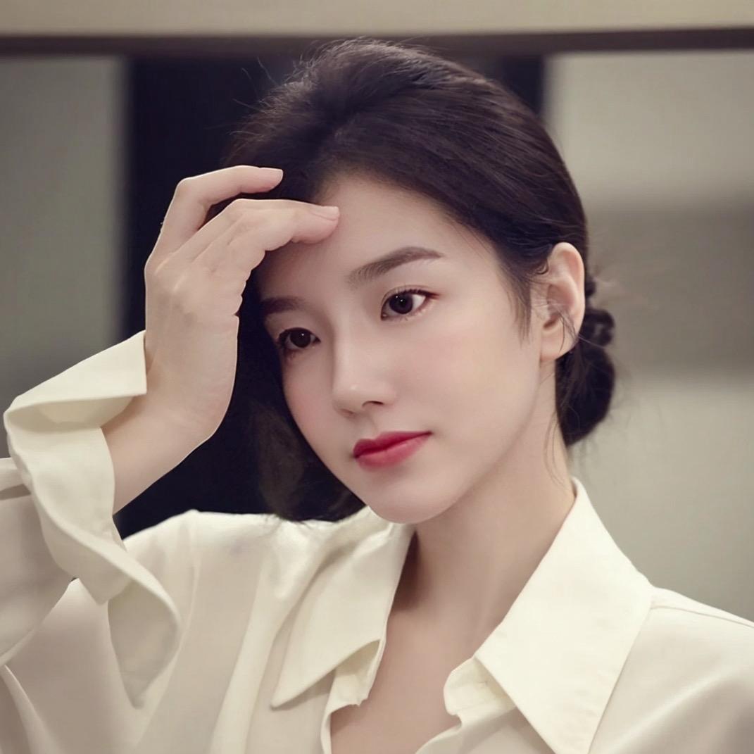 英子
