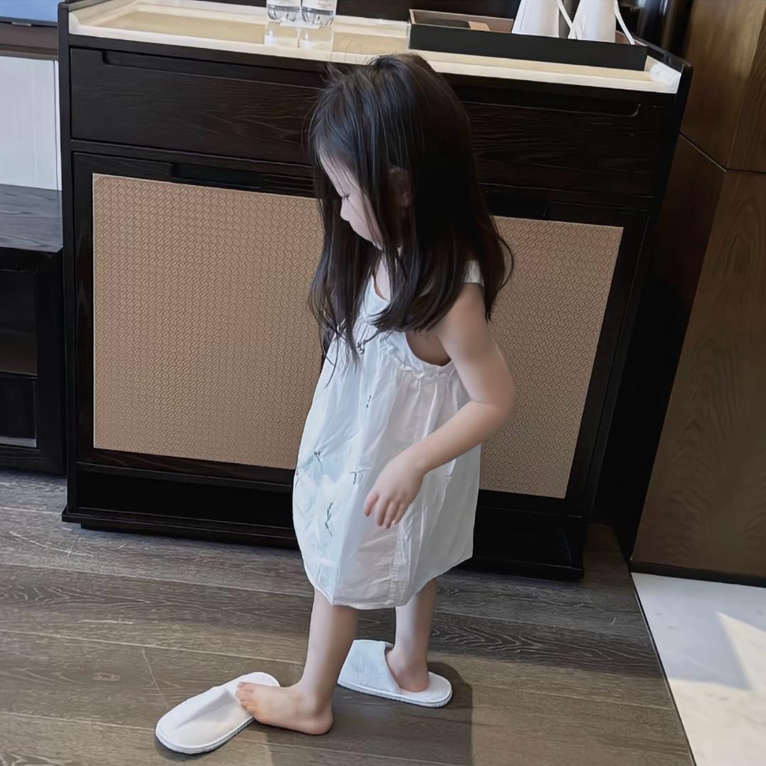 小魏.