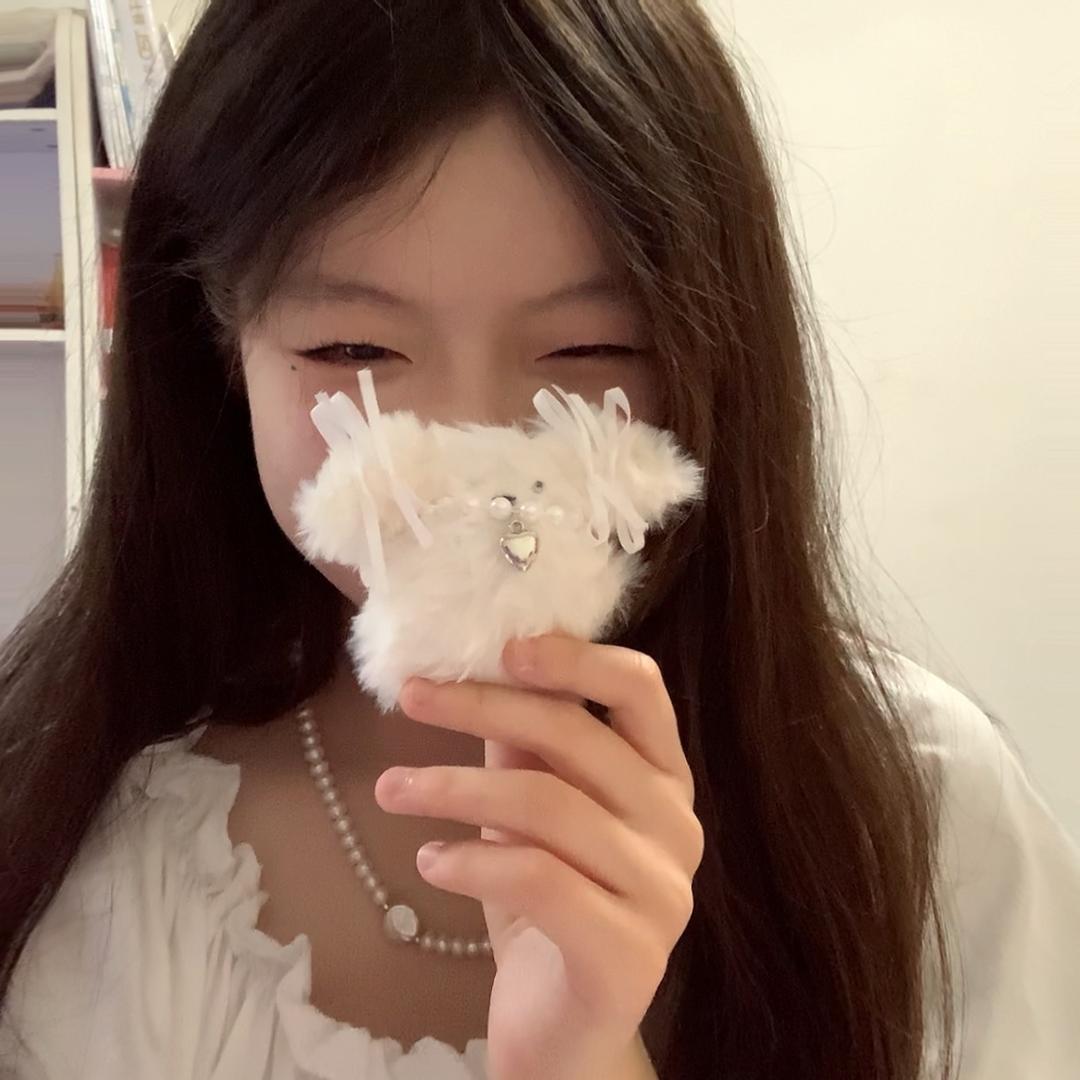 只枝栀栀
