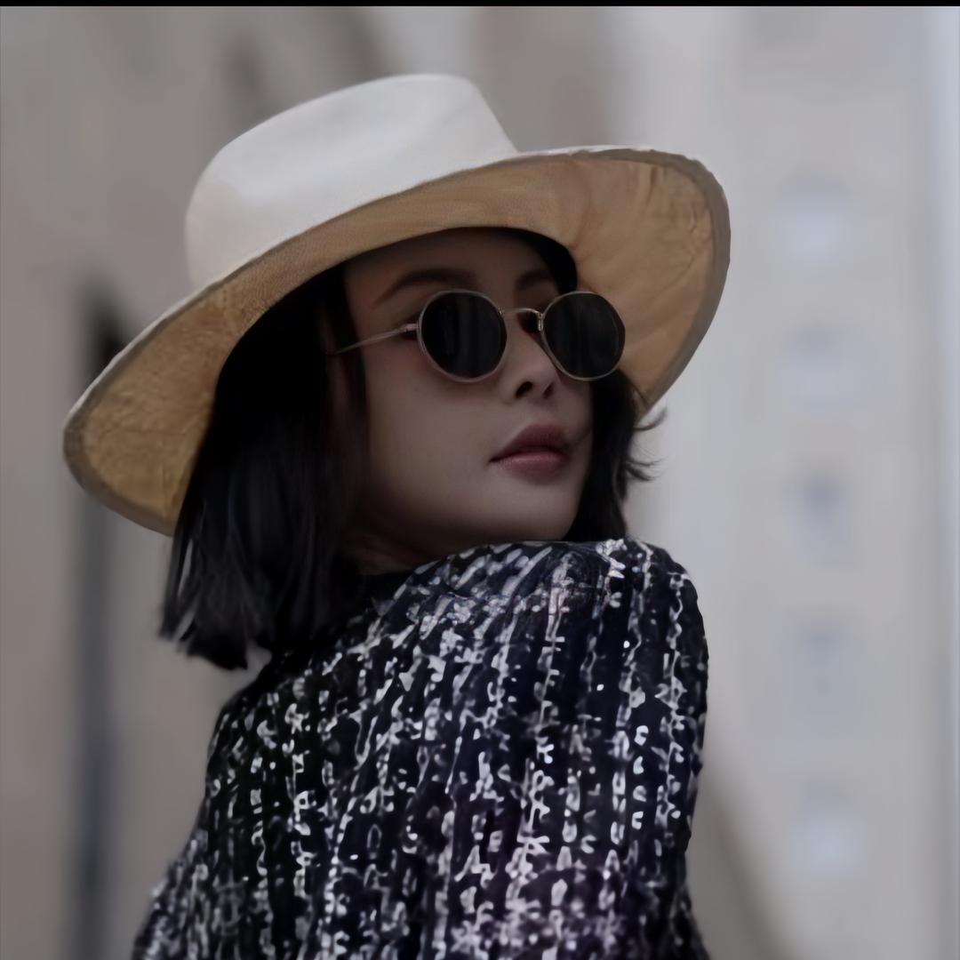 溶溶RONGRONG👗时尚穿搭