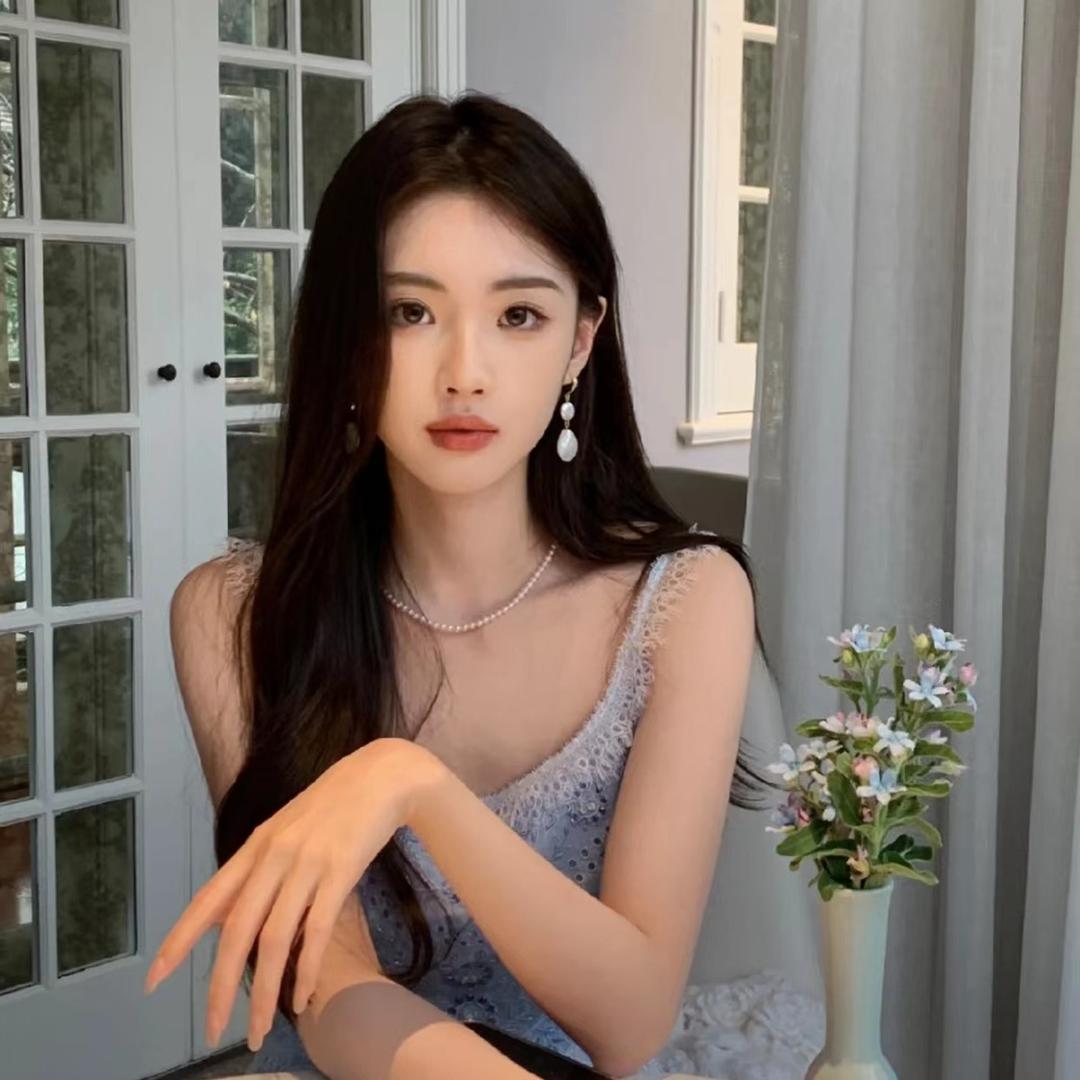 洛杉矶的小龄女子