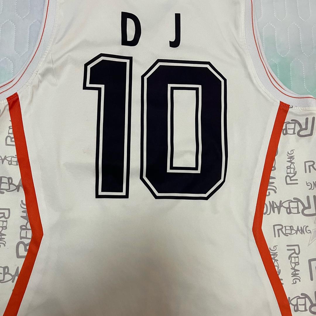 DJ