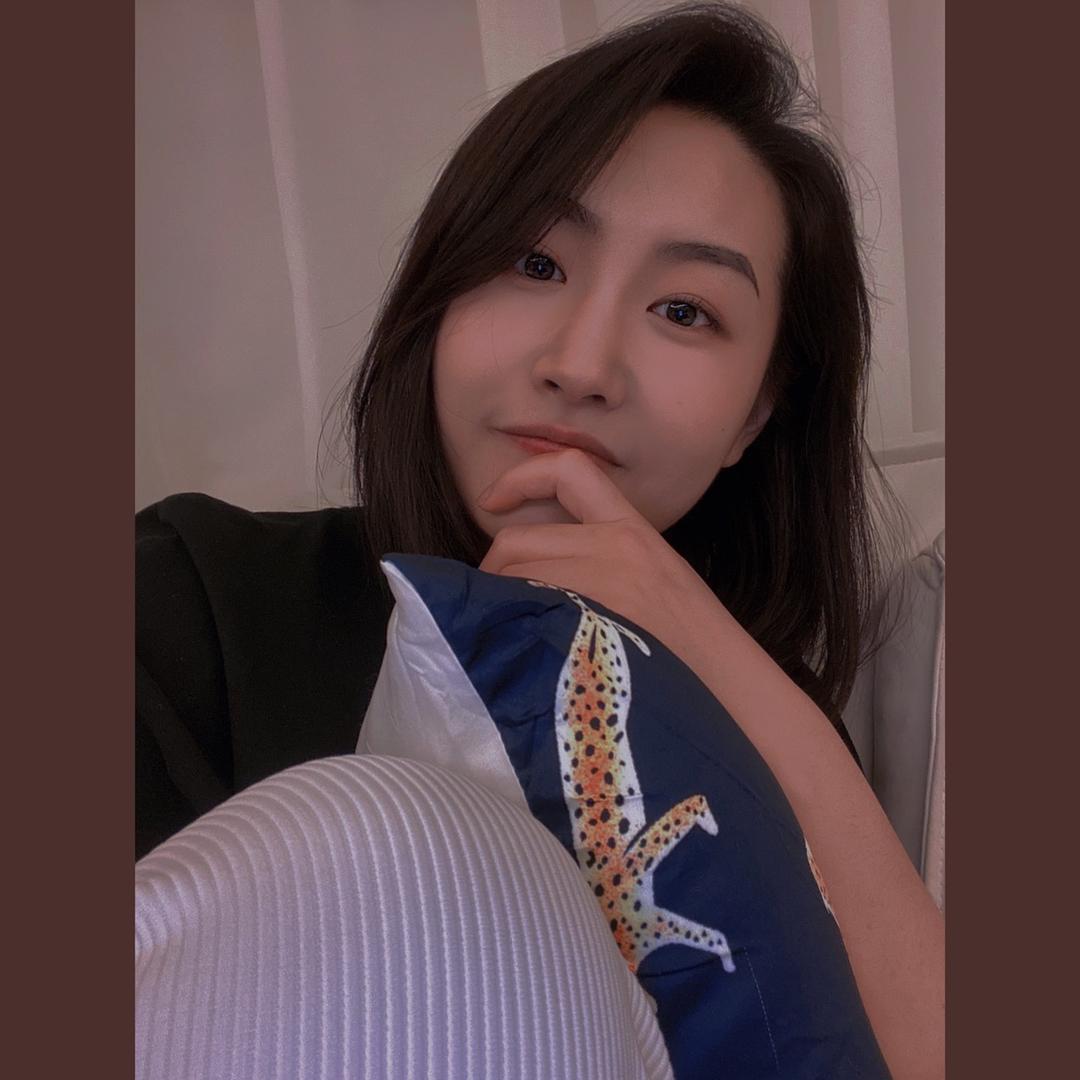 April小佳