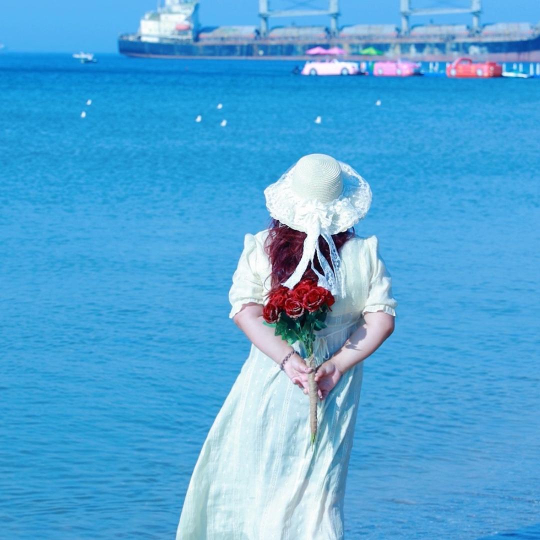 婉莹。