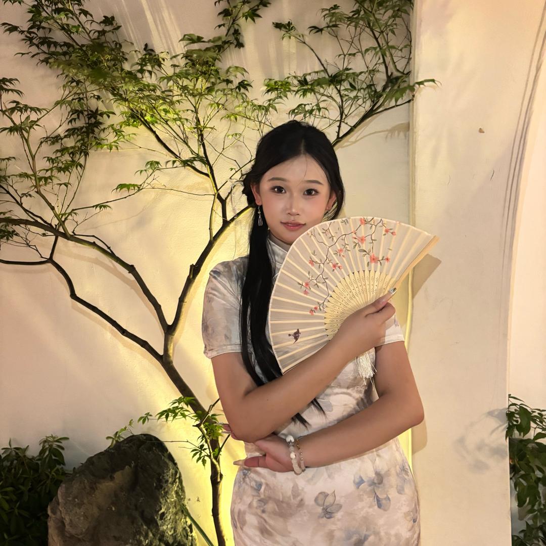 容嬷嬷爱睡觉（见过蔡徐坤版）