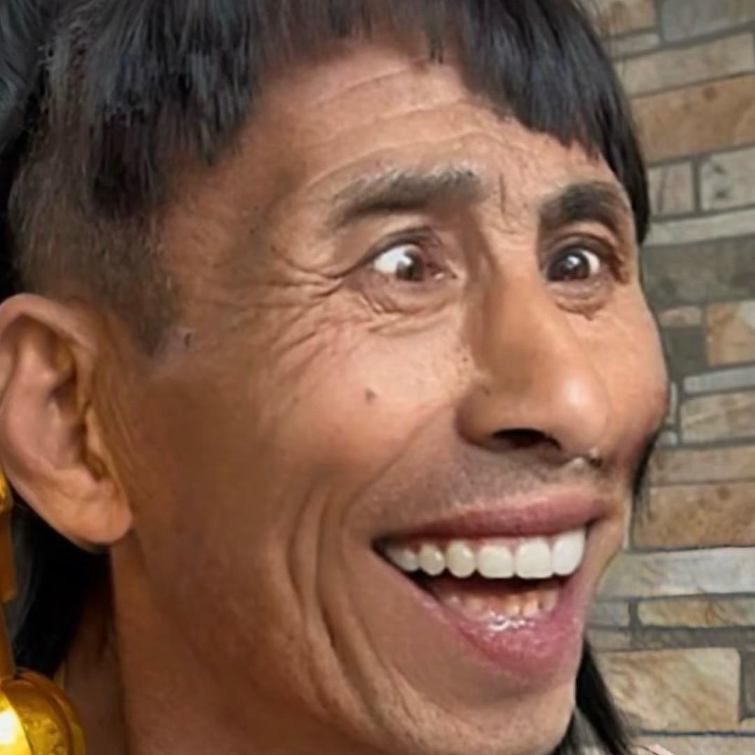 78岁夹不住屎被护工暴打