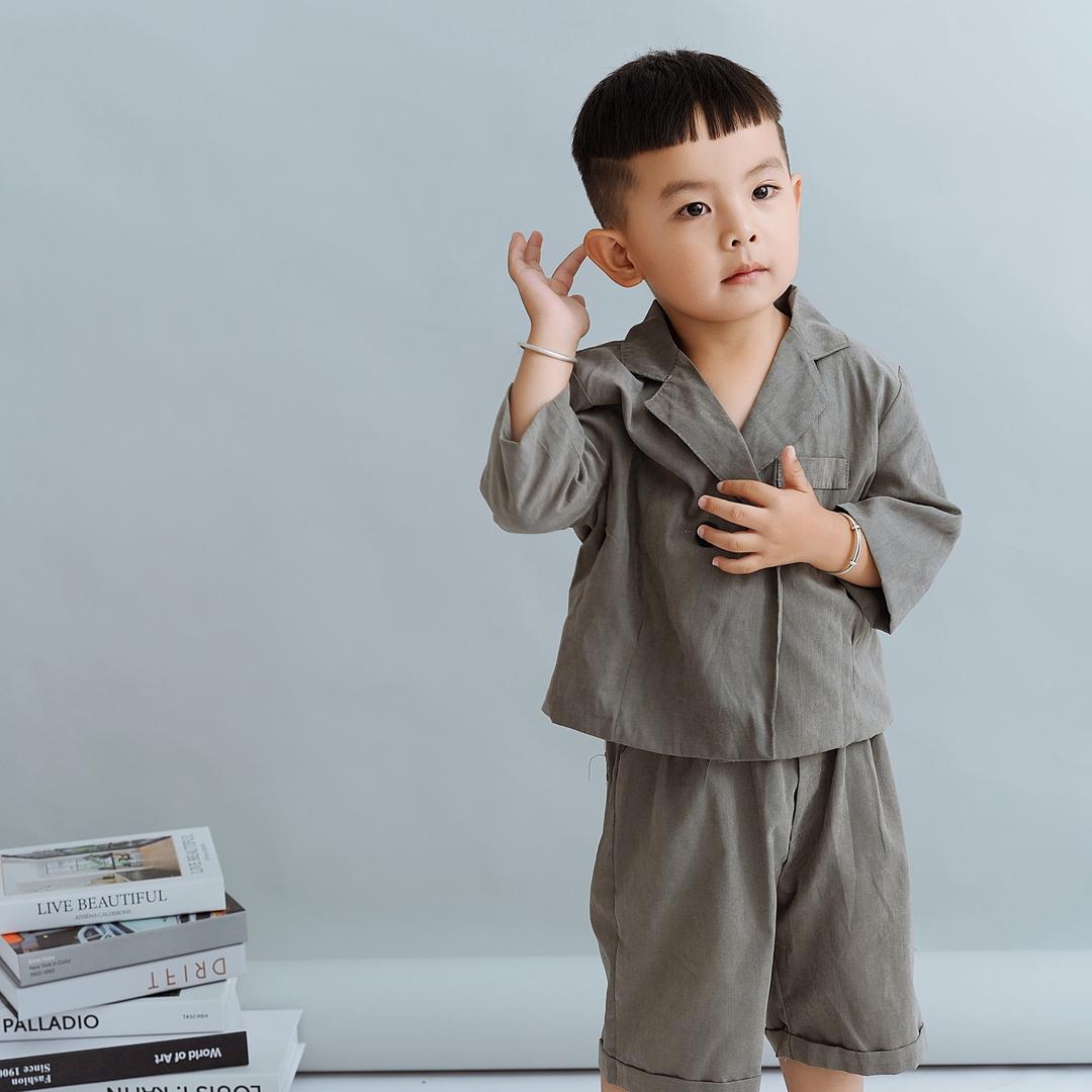 🐜蚂蚁拉大象🐘