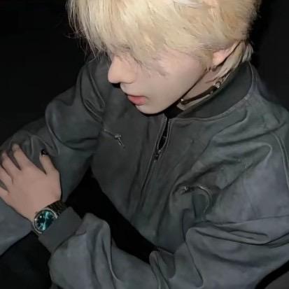 别抢我的麦辣鸡翅