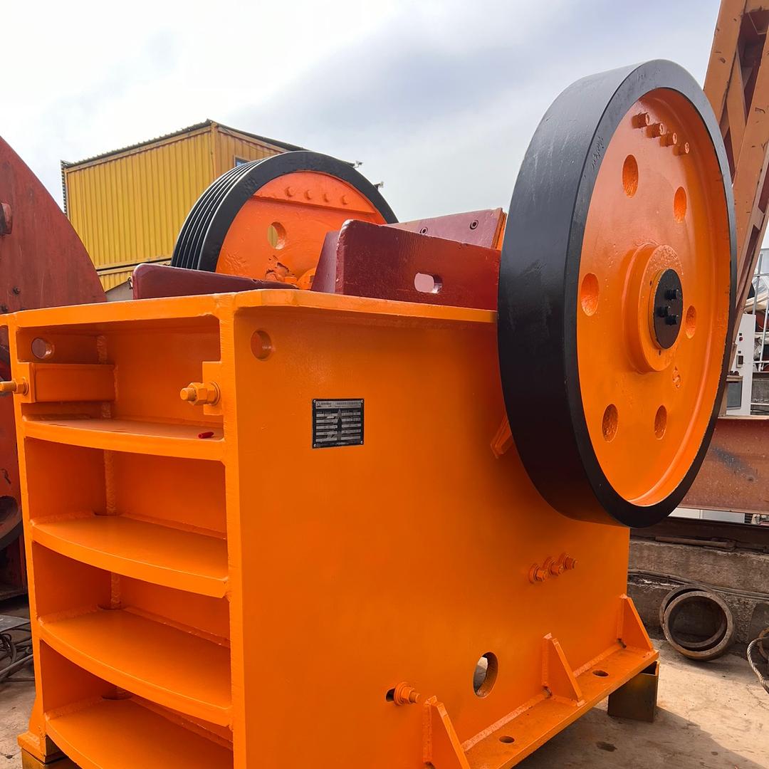 云南山鼎重型工程机械有限责任公司