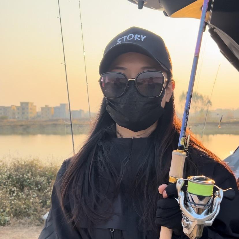 李知知