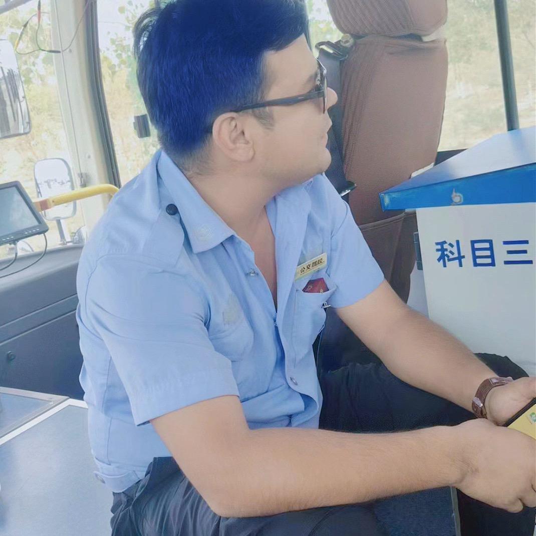 库尔勒公交驾校