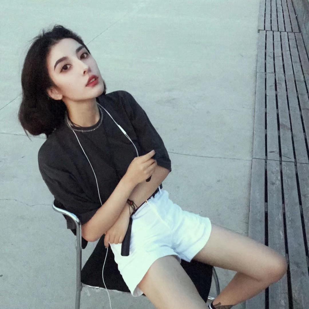 Allie曼曼