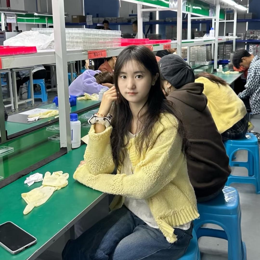 乐乐在工厂