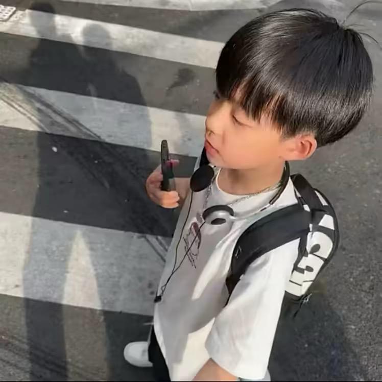 留不住那片刻真心