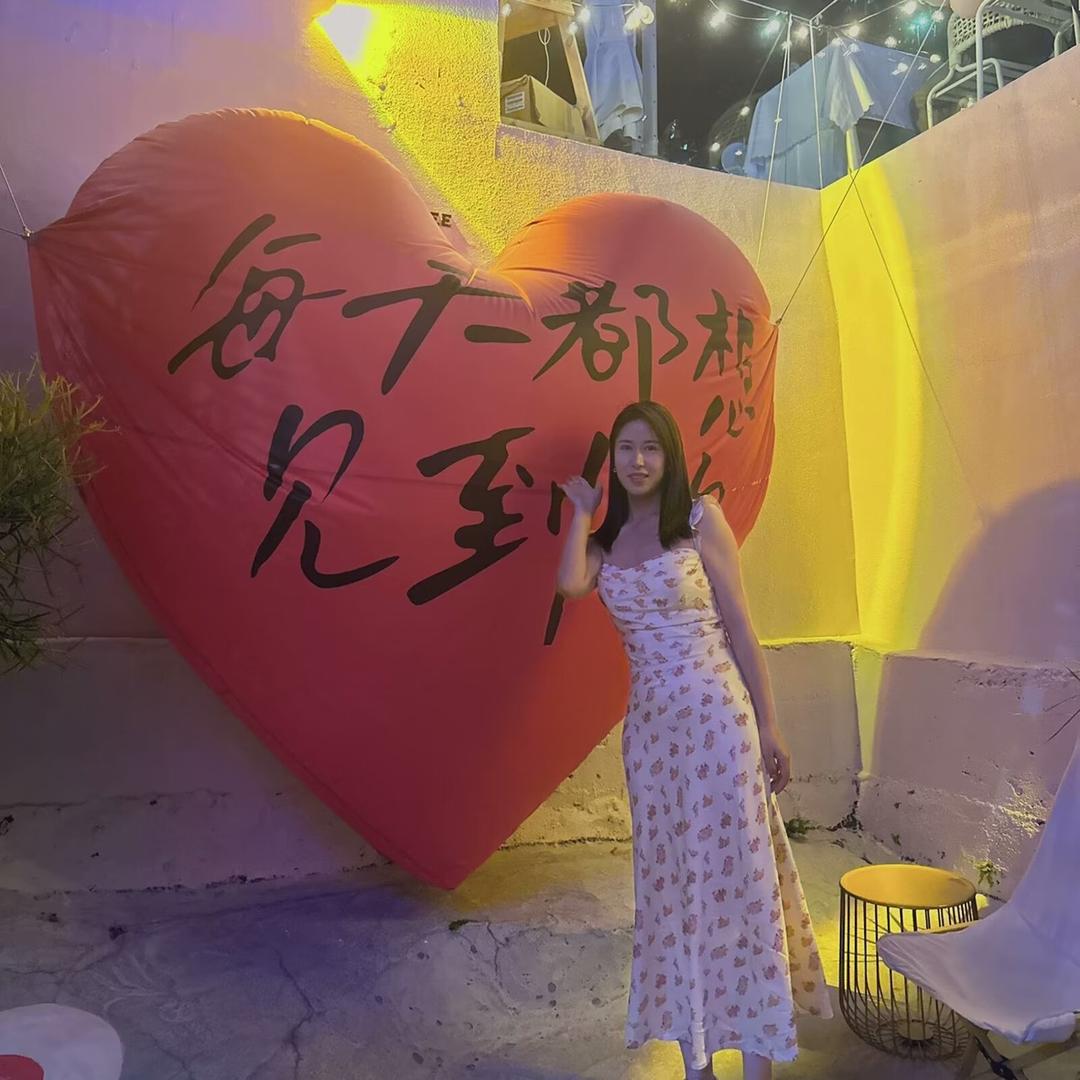 马路边边捡来的小🍎