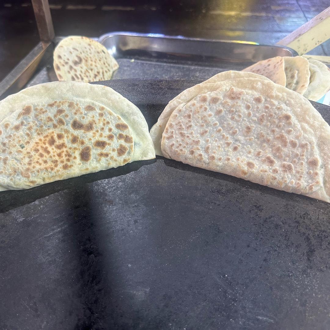 洋仔【韭菜盒子】