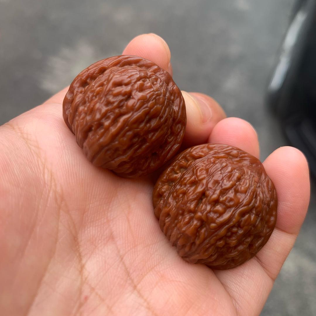 迟遇文玩核桃店