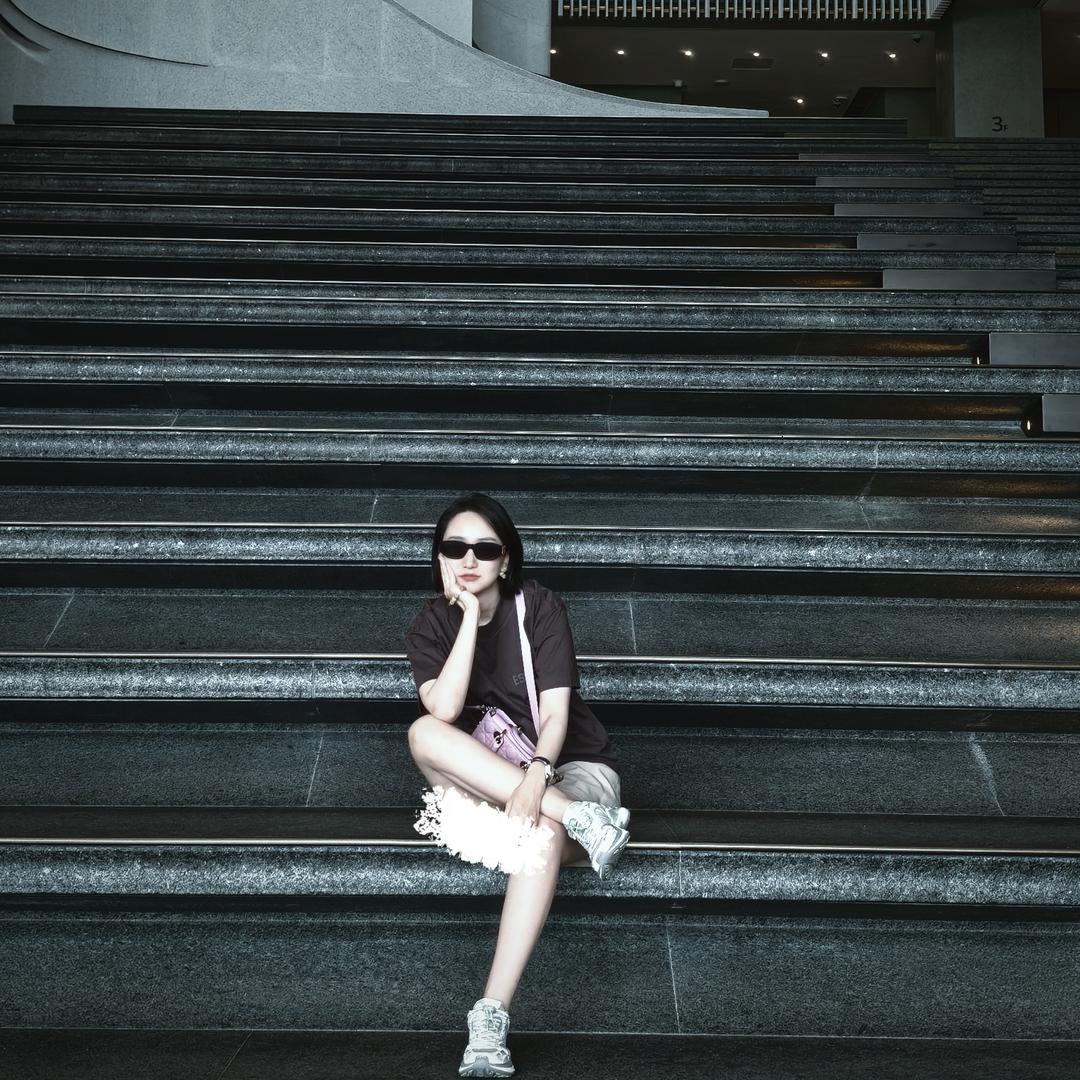 不愿透露姓名的小郑