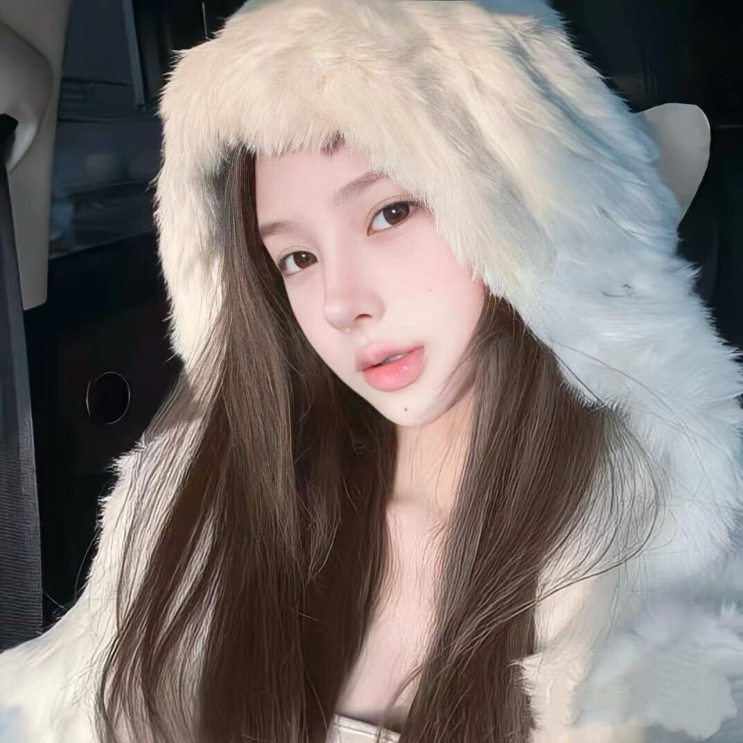 倩.