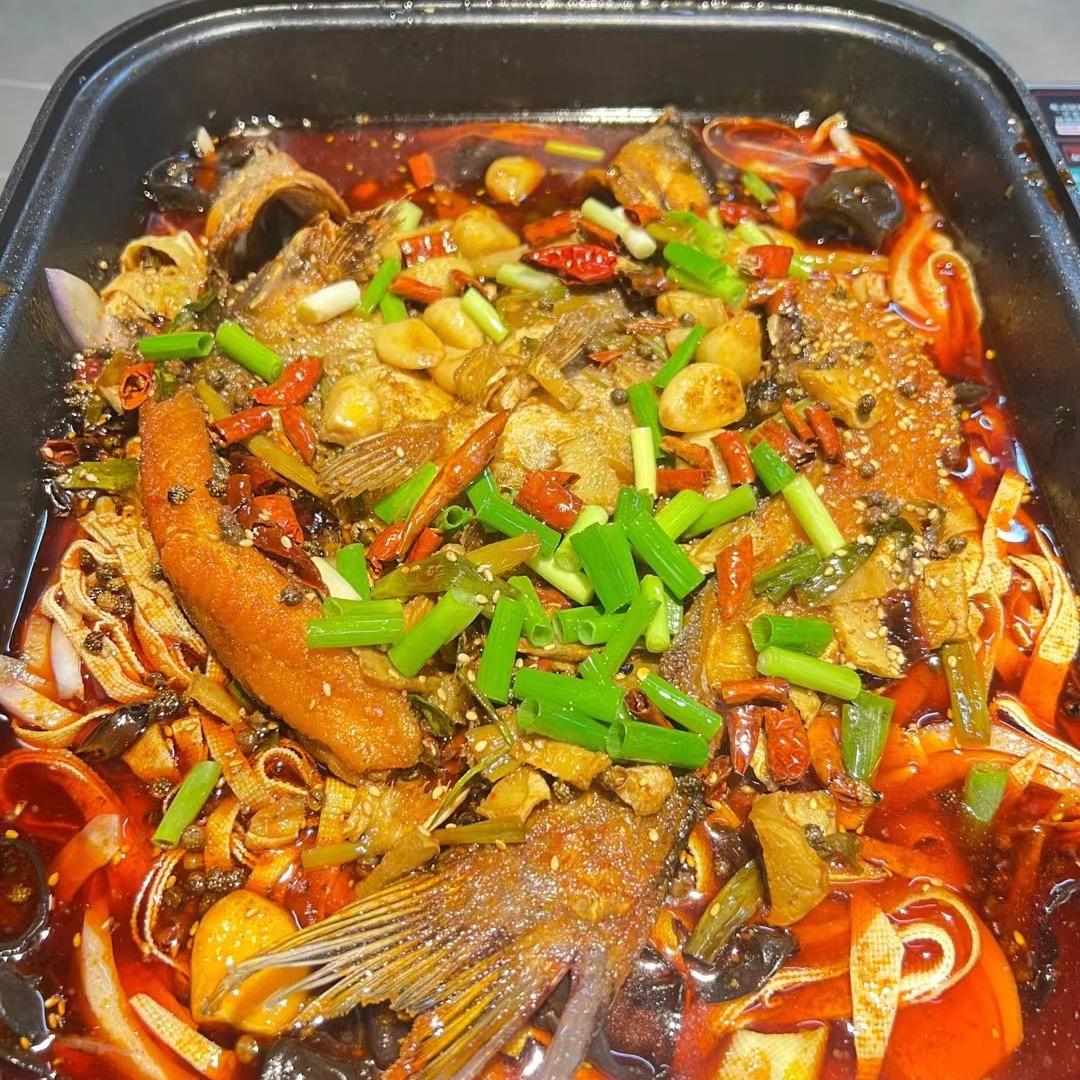 李家庄特色烤鱼店