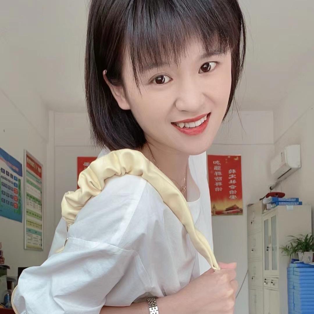 90后村干部小刘