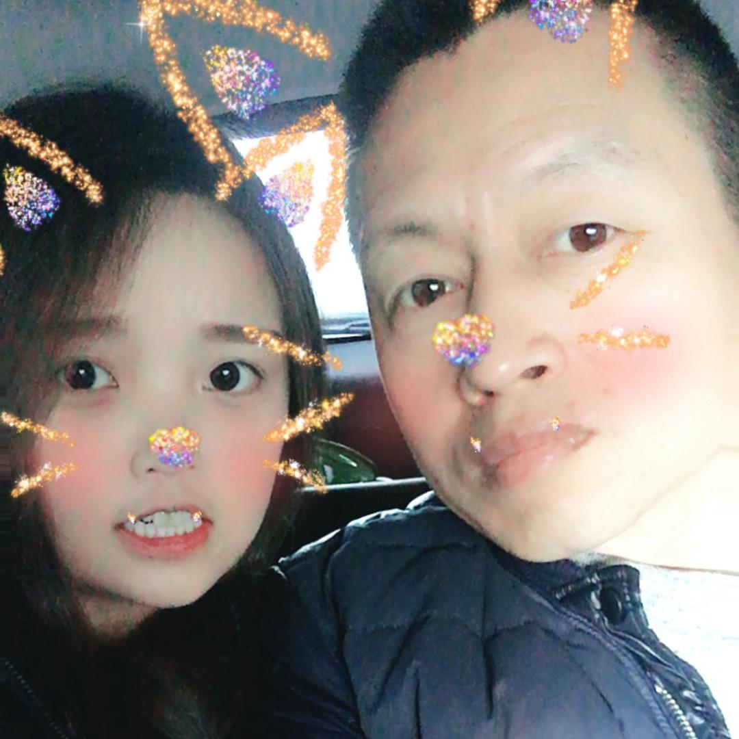 老姚和小瑶夫妇