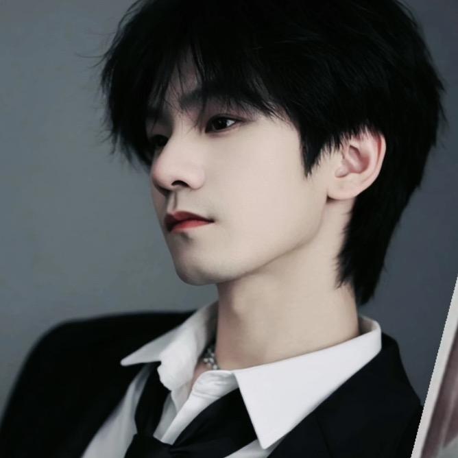 𝑴𝑰𝑲𝑬𝒀.