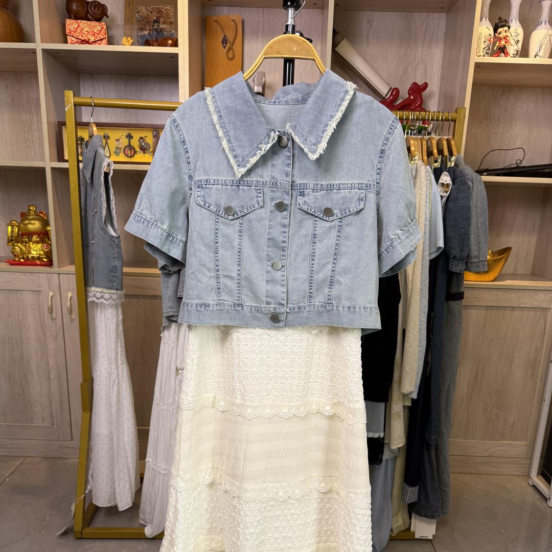 文媚服装店