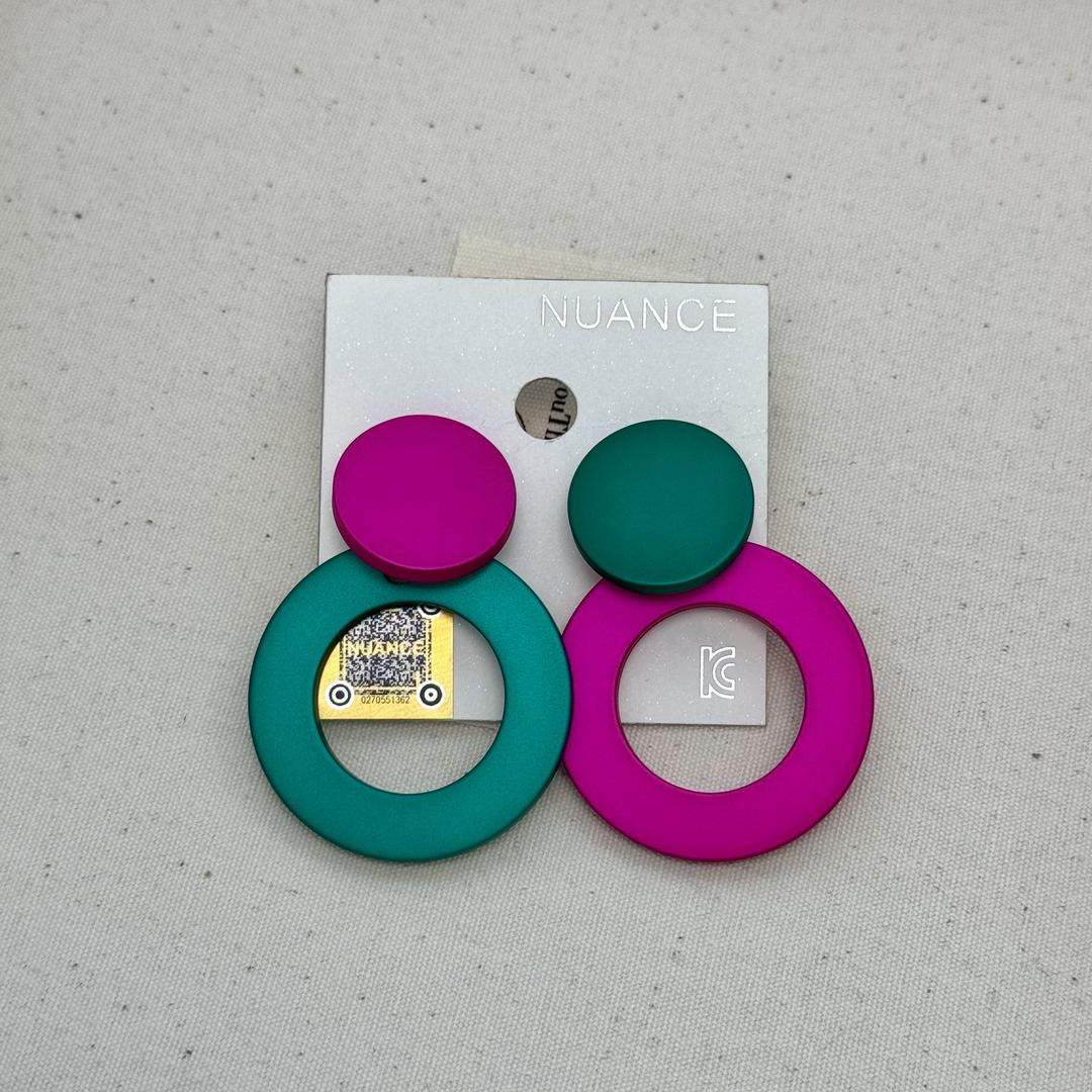 伊伊韩国饰品集合店