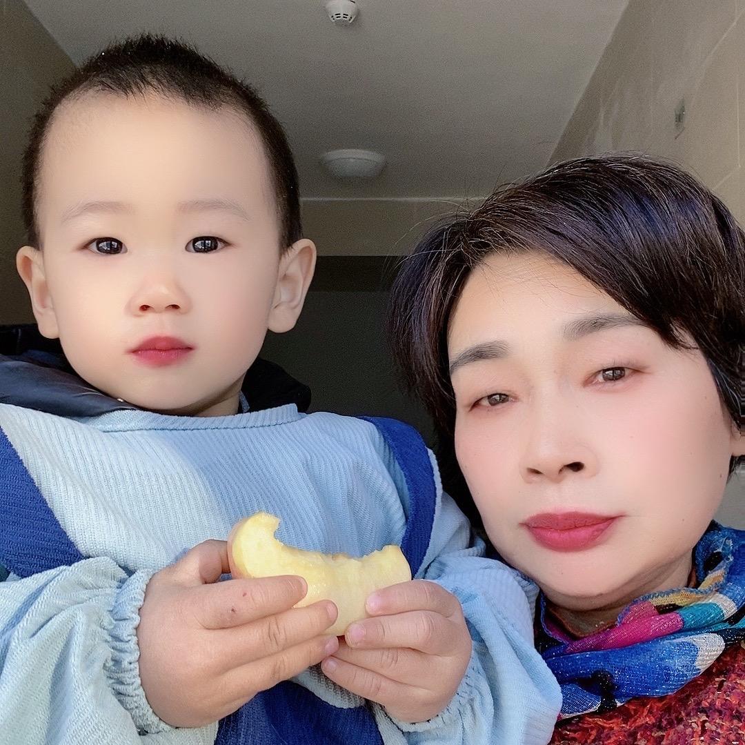 栗家大姐。