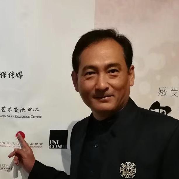 还得聊小超市(谢雷)