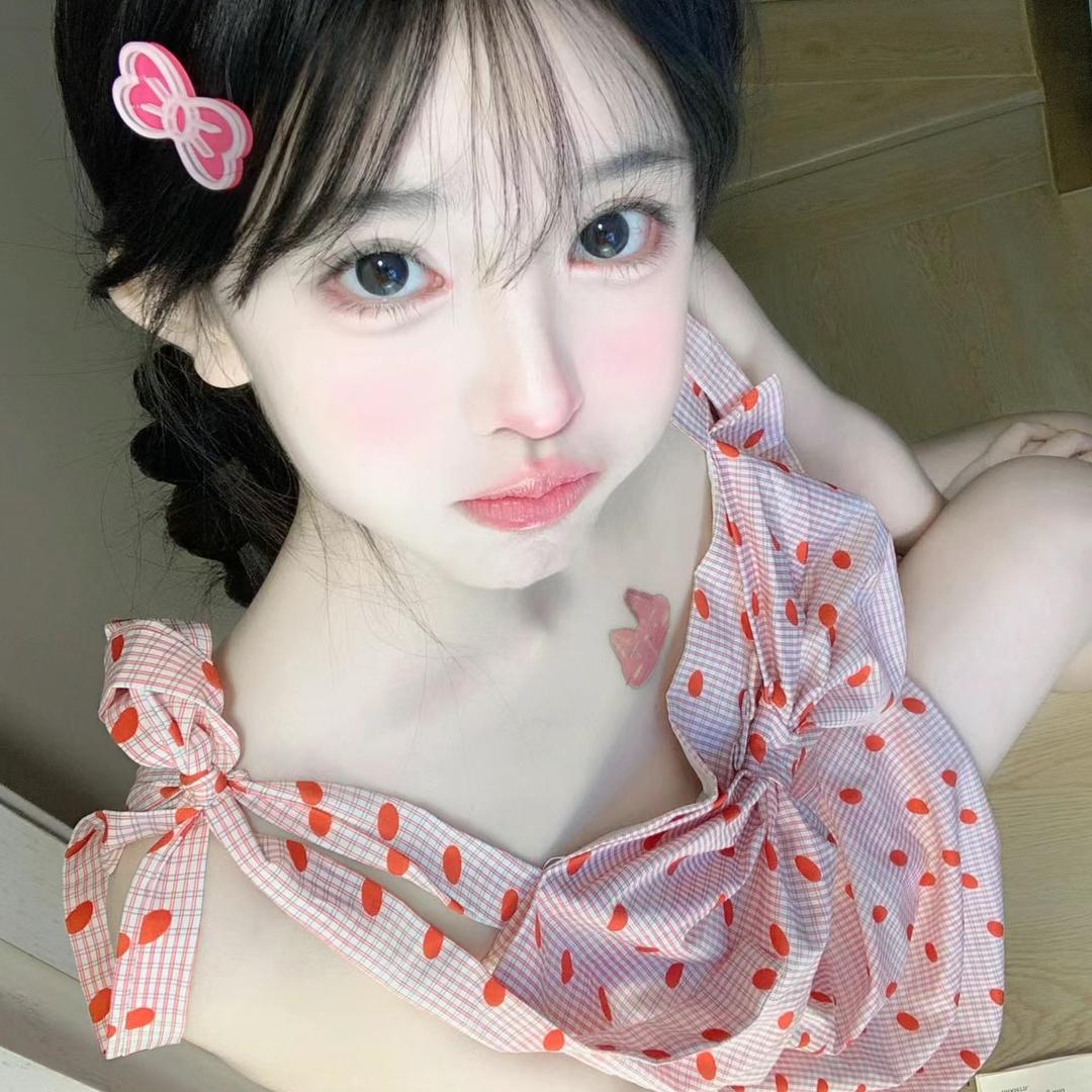 小U没睡醒