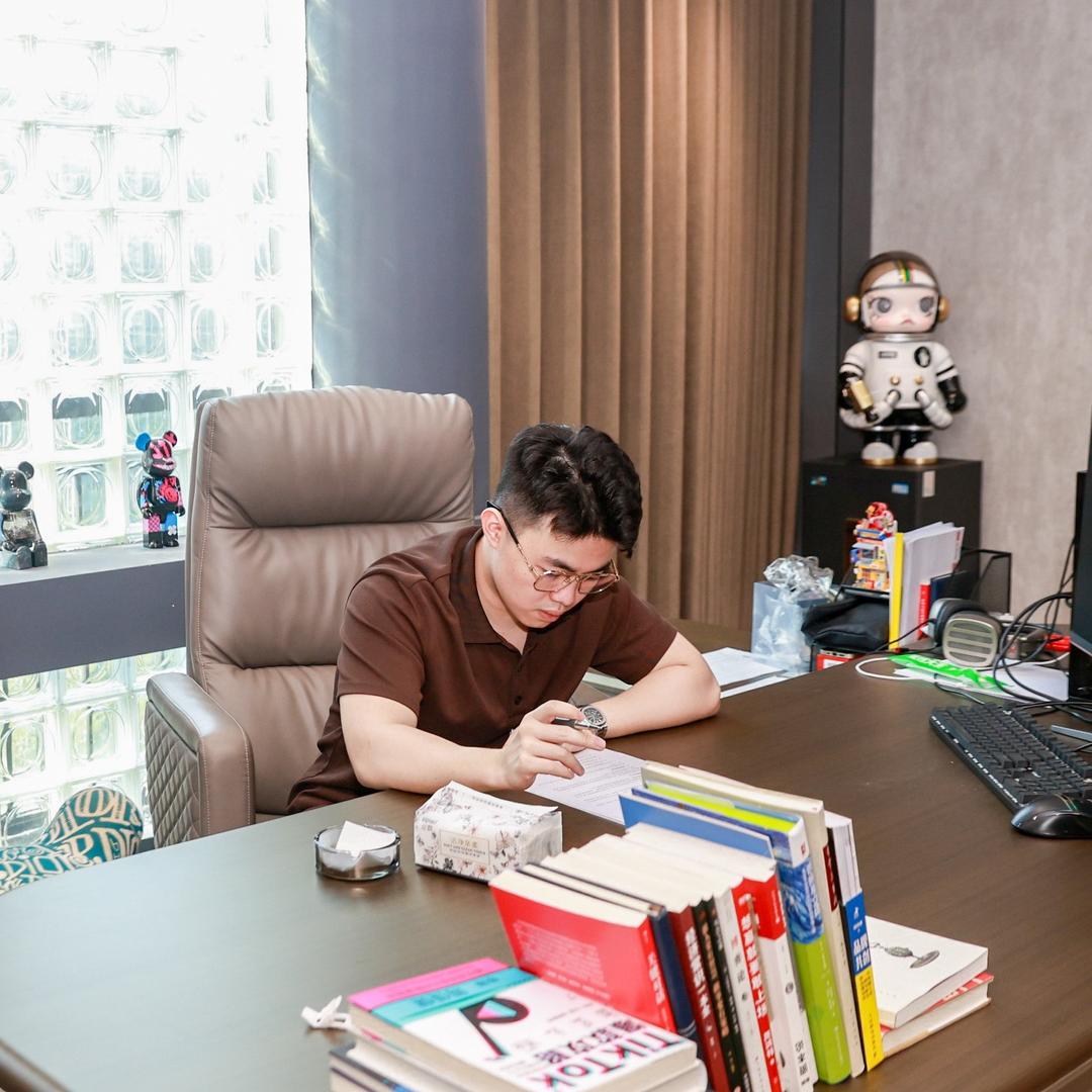 陈凯伦（玩家集团创始人）