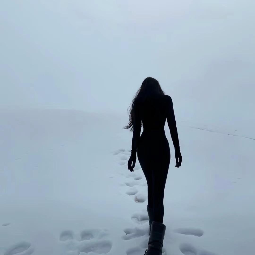 讨厌早起-.