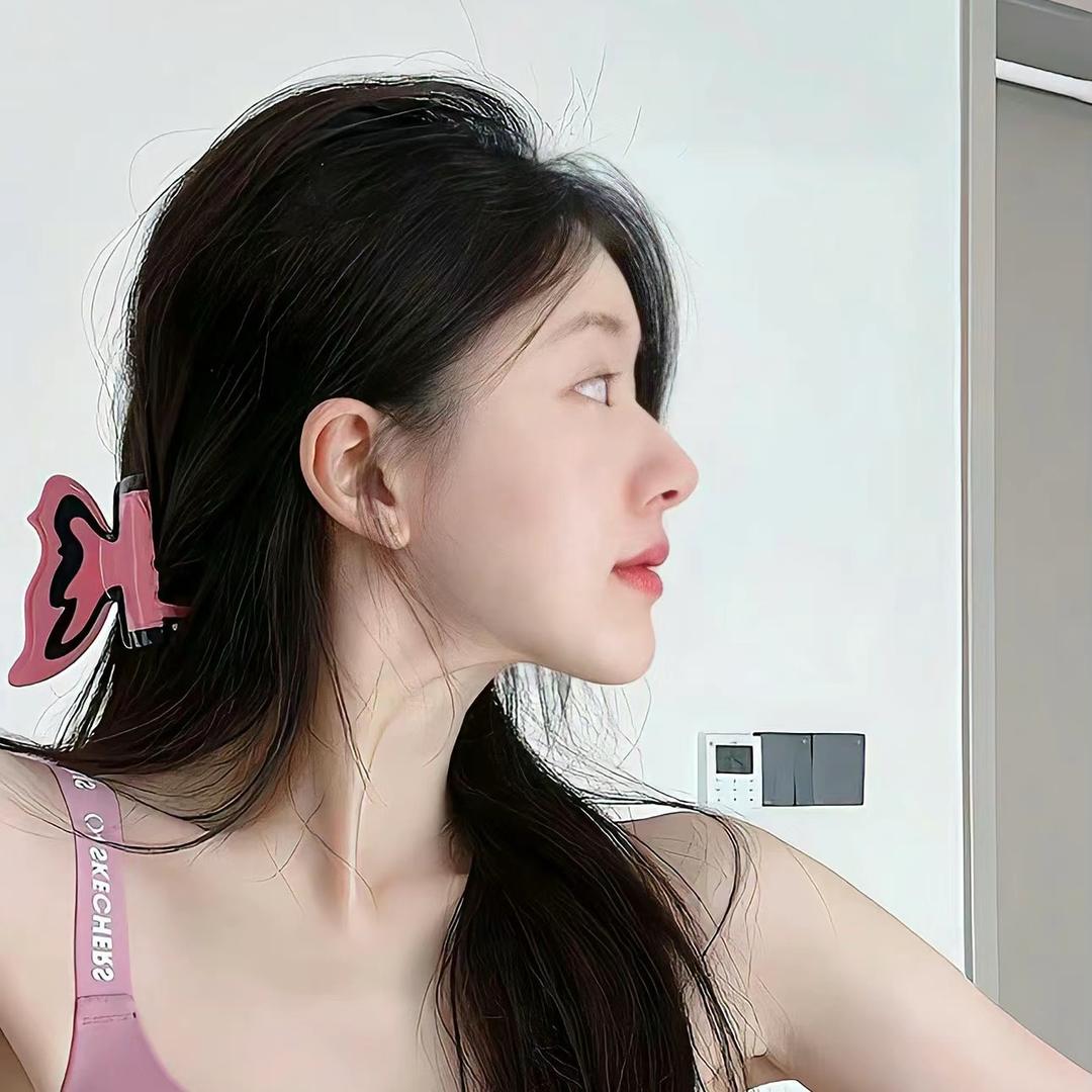 爱吃肉的兔子