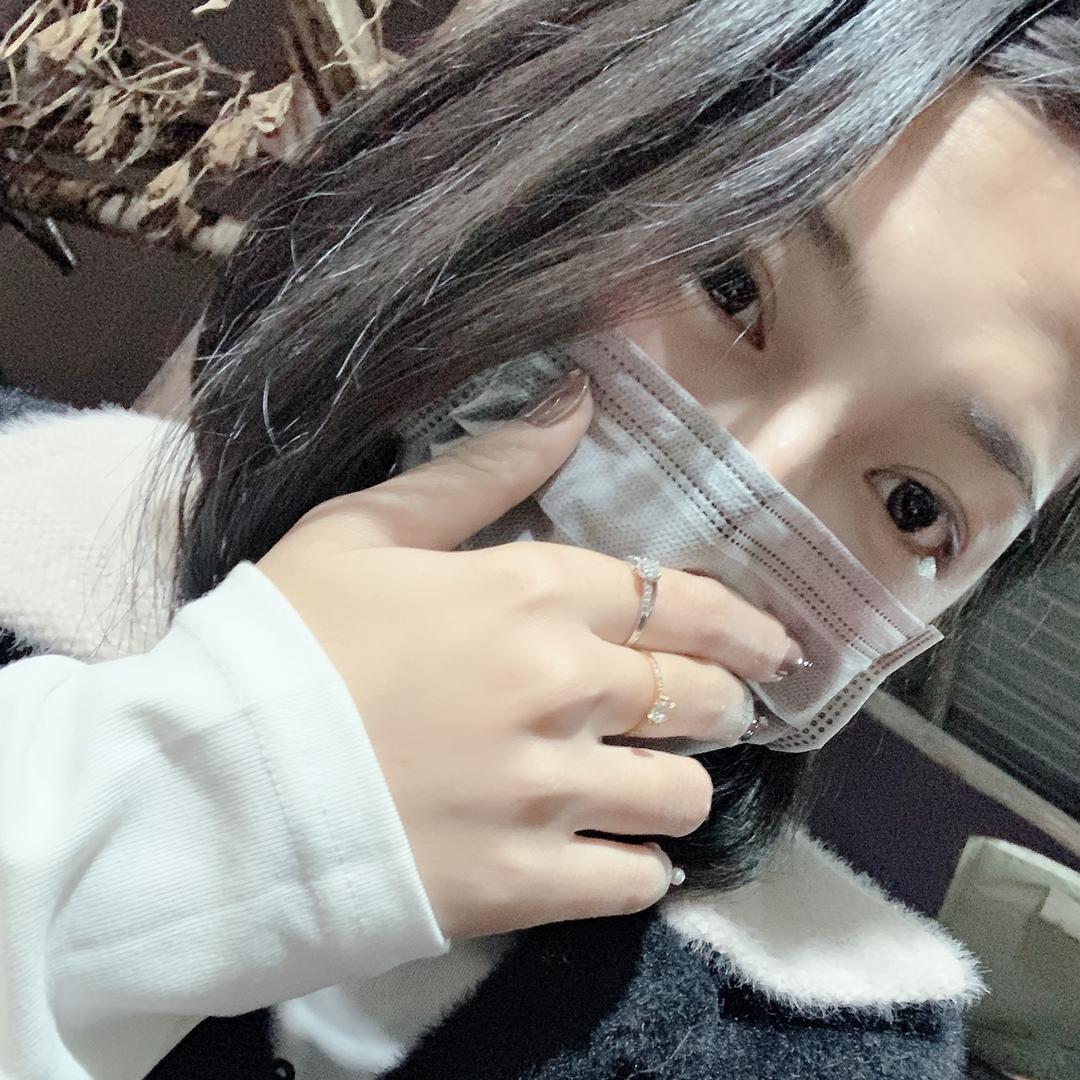 属于
