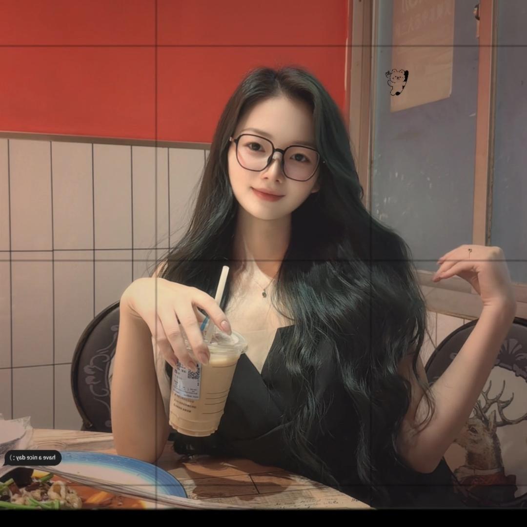 蓝莓皇后🥰😘