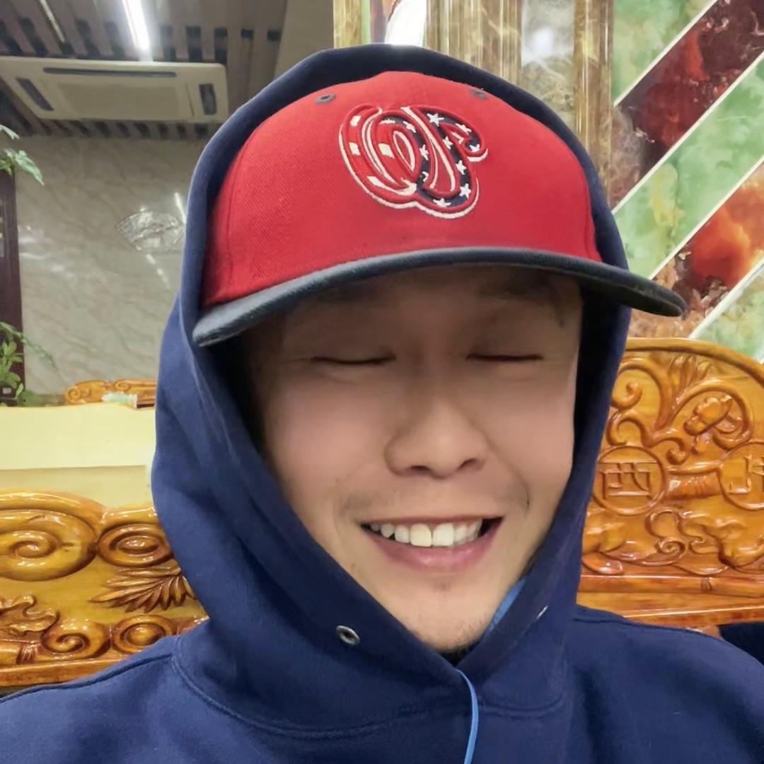 校长硬吹死挺就是爱玩儿