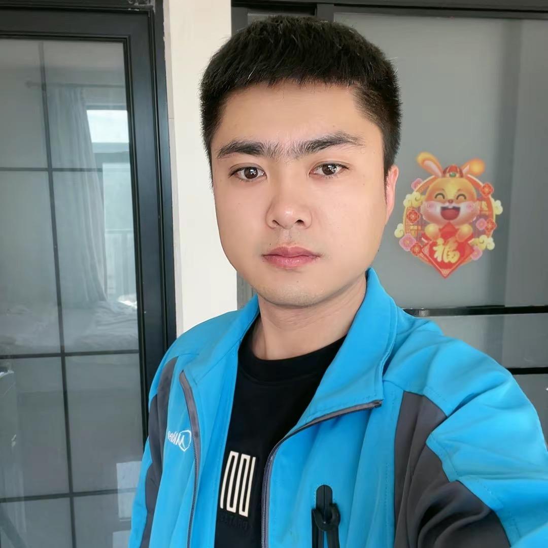 『睫毛太长@迷住了眼』。