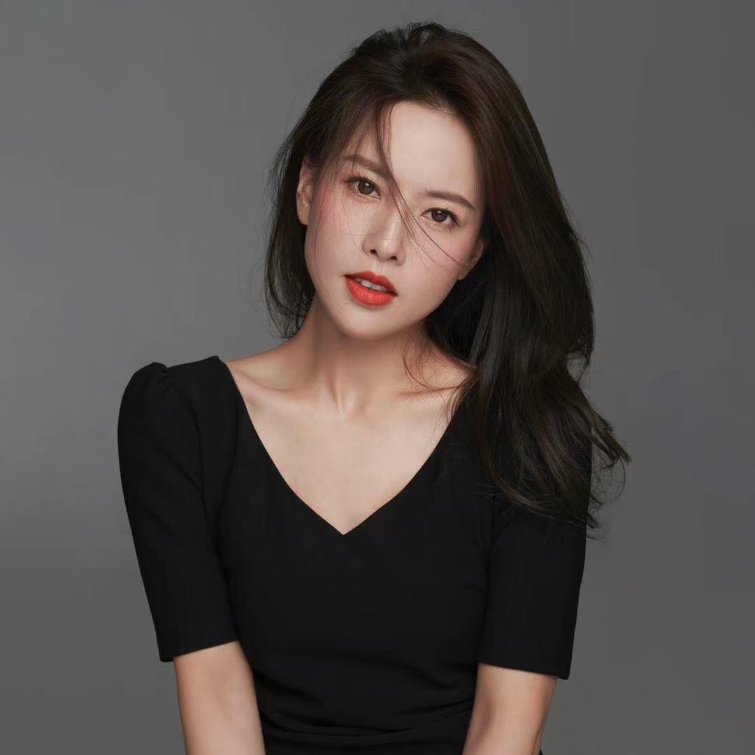 魏老板轻奢女装