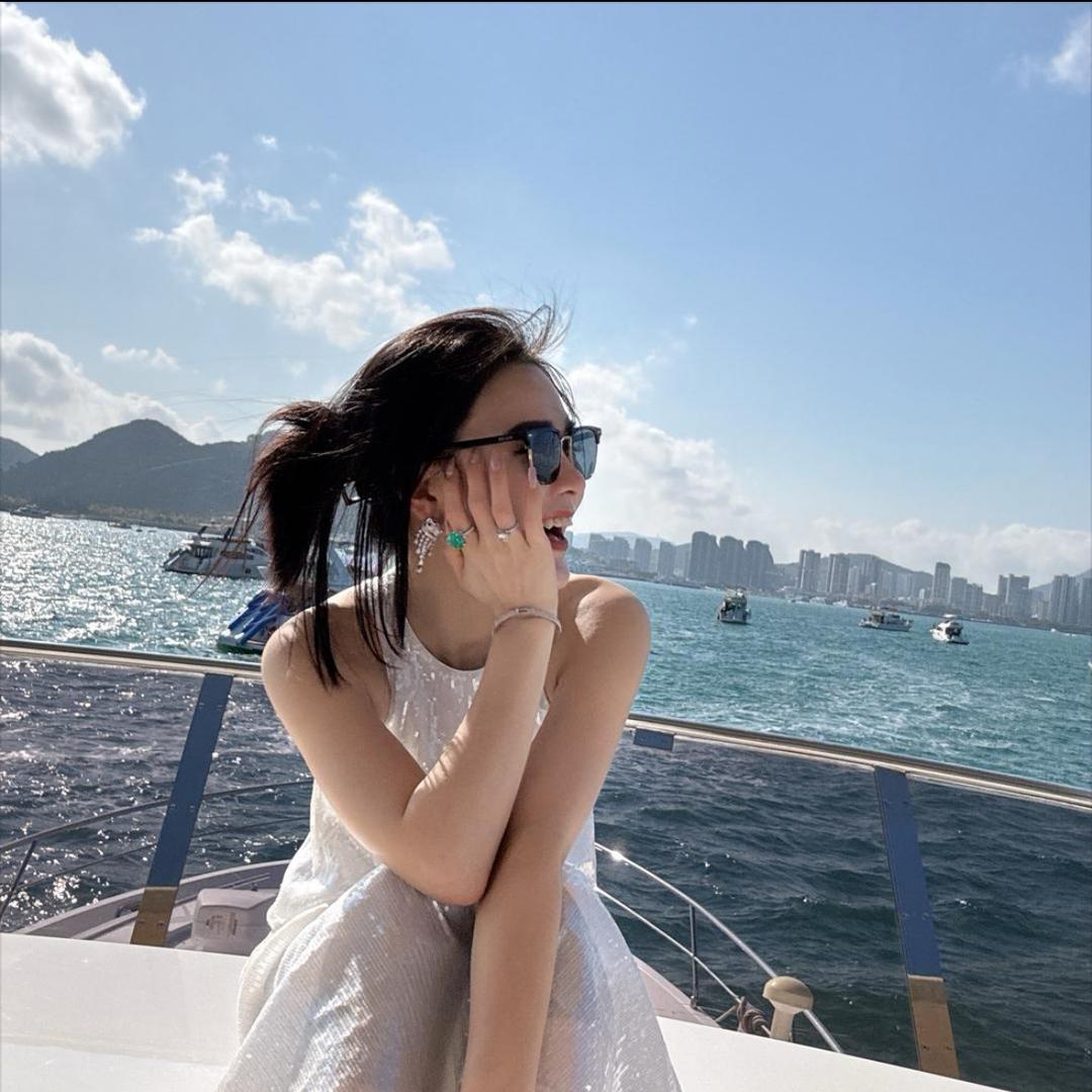 袁艺灵～精选穿搭