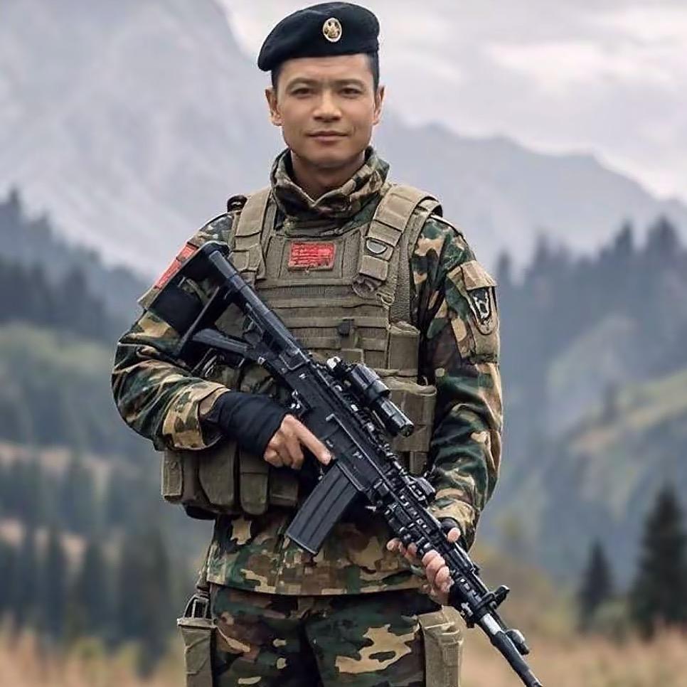 ᬐ阿  豪 ོ¹⁷