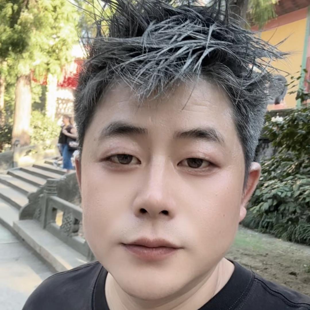阿闹🇨🇳🇻🇺