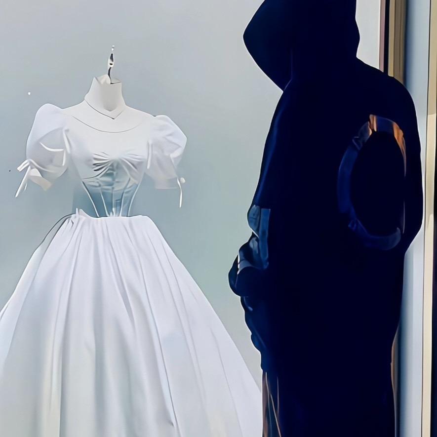 &狂踹瘸子那条好腿&